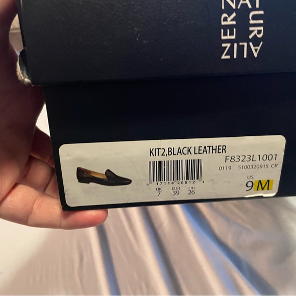 Naturalizer Black Loafers-sz 9-gently worn - Picture 3 of 5